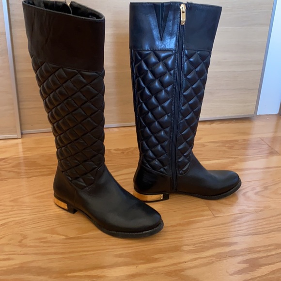 Vince Camuto black quilted leather riding boots 6 - Picture 2 of 12
